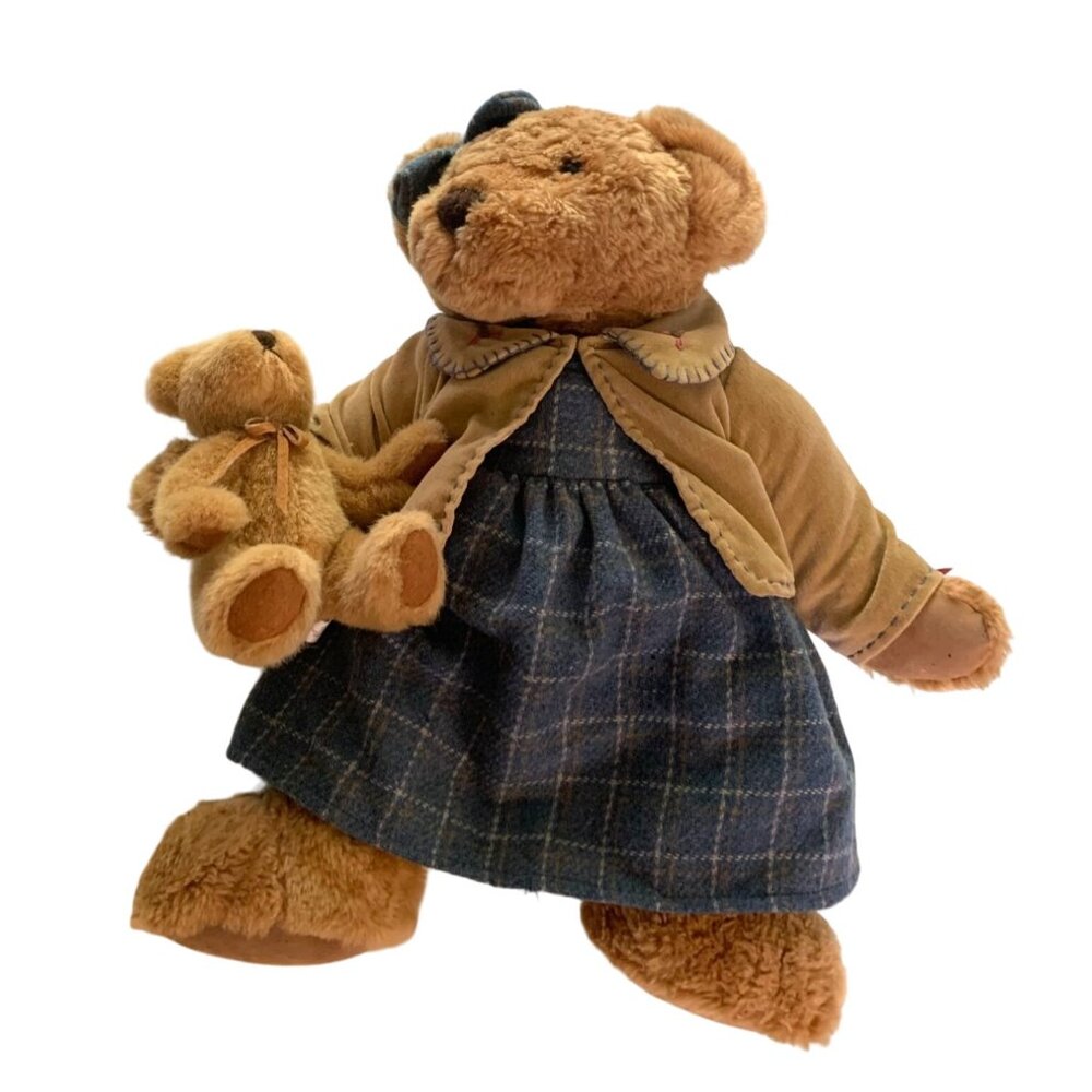 Vintage Collection Lady Quinn Plush Stuffed Animal Doll Toy Mama Holding Baby 14